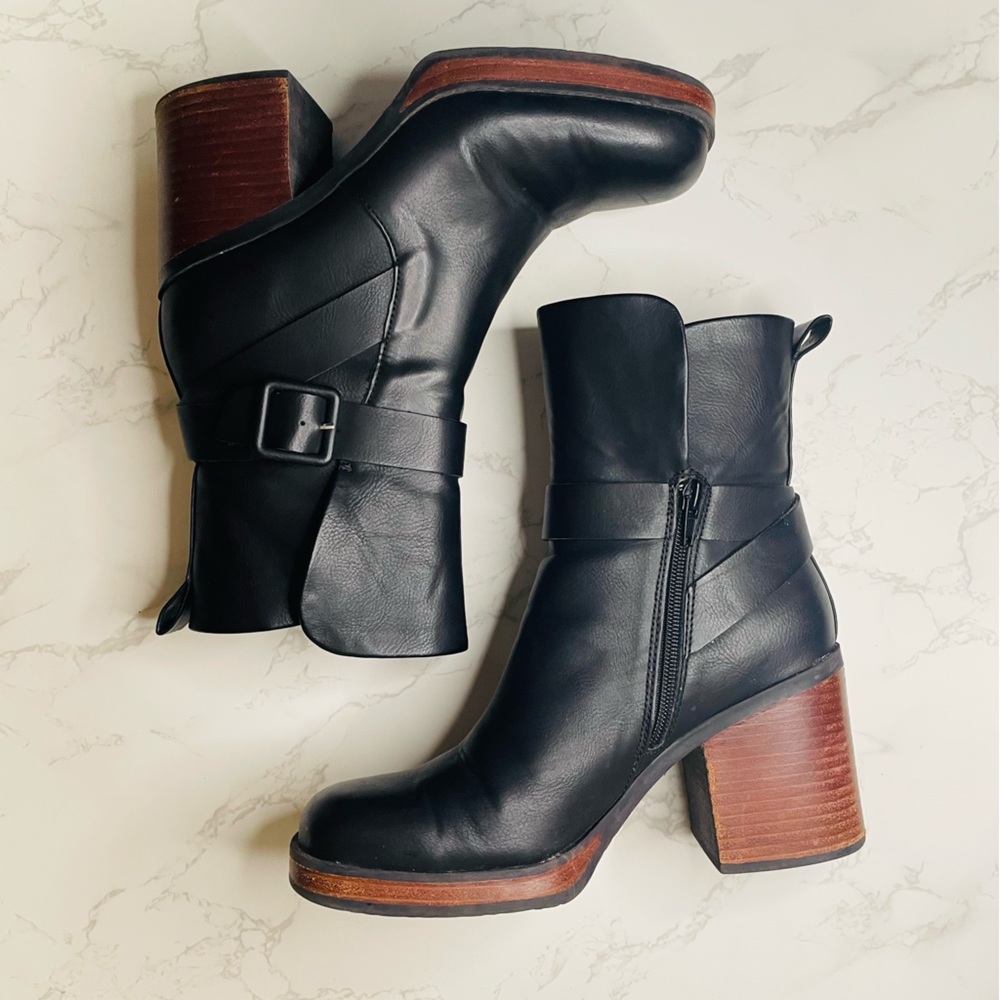 Korks Black Marci Platform Stacked Heeled Zip Up Booties | Size 7.5